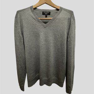 Banana Republic size large gray Italian merino wool v neck sweater